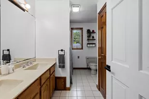 1535 Meridian St, Fall River, MA 02720 - Photo 16