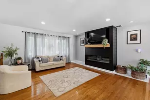 1535 Meridian St, Fall River, MA 02720 - Photo 8
