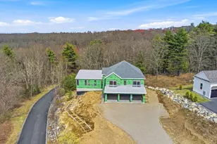 135 Nobscot Dr, Framingham, MA 01701 - Photo 2
