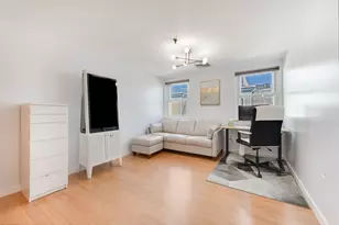128 Tudor St, Boston, MA 02127 - Photo 8