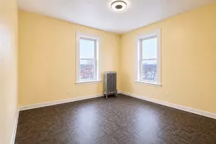 145 Essex St, Holyoke, MA 01040 - Photo 6