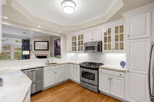 24 Porter St, Portsmouth, NH 03801 - Photo 6