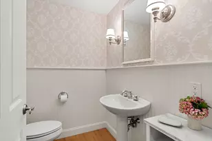 24 Porter St, Portsmouth, NH 03801 - Photo 16