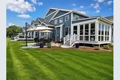 15 Beacon St, Wareham, MA 02558 - Photo 2