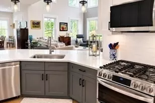 15 Beacon St, Wareham, MA 02558 - Photo 8