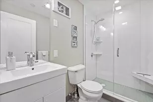 246 Boston St, Boston, MA 02125 - Photo 10