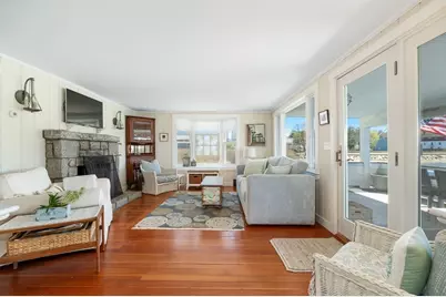 8 Bickford Way, Gloucester, MA 01930 - Photo 6