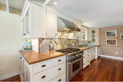 8 Bickford Way, Gloucester, MA 01930 - Photo 12