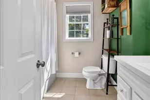 1074 Church St, New Bedford, MA 02745 - Photo 32