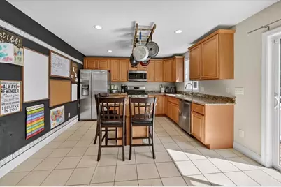 1074 Church St, New Bedford, MA 02745 - Photo 16