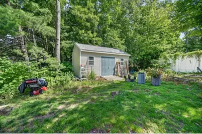 1074 Church St, New Bedford, MA 02745 - Photo 10