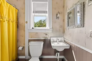 878 Highland Ave, Fall River, MA 02720 - Photo 36