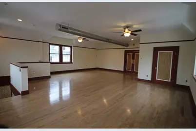 1043 Sumner Ave, Springfield, MA 01118 - Photo 10