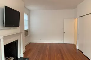 1064 Beacon St, Brookline, MA 02446 - Photo 8
