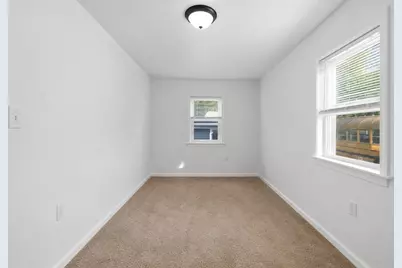 21 Golf St, Fairhaven, MA 02719 - Photo 10