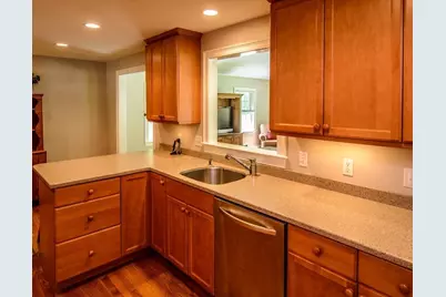 253 W Main St, Westborough, MA 01581 - Photo 12