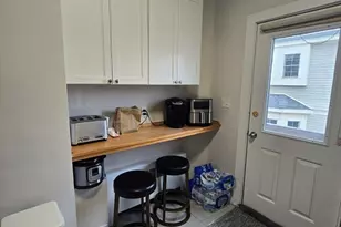 4b Pearl St, Watertown, MA 02472 - Photo 2