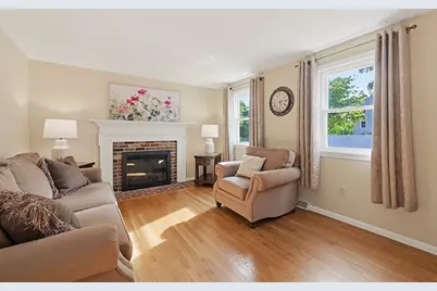 10 Douglas Ave, Methuen, MA 01844 - Photo 4