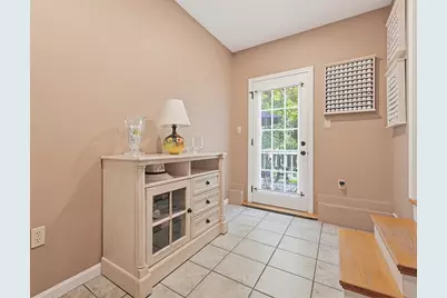 10 Douglas Ave, Methuen, MA 01844 - Photo 10