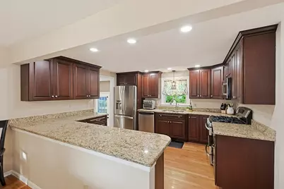 10 Douglas Ave, Methuen, MA 01844 - Photo 8