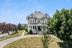 878 Highland Ave, Fall River, MA 02720 - Photo 4