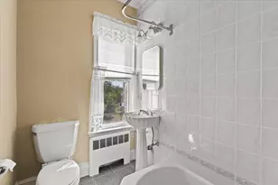 878 Highland Ave, Fall River, MA 02720 - Photo 16