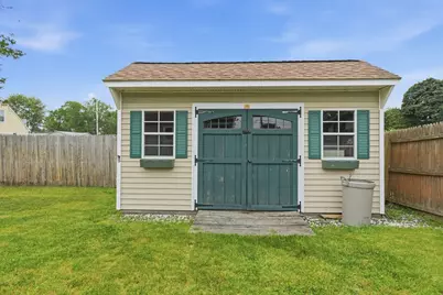 67 Wildermere St, Chicopee, MA 01020 - Photo 32