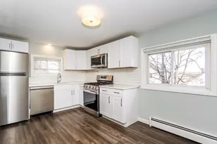 46 Bolton St, Waltham, MA 02453 - Photo 2
