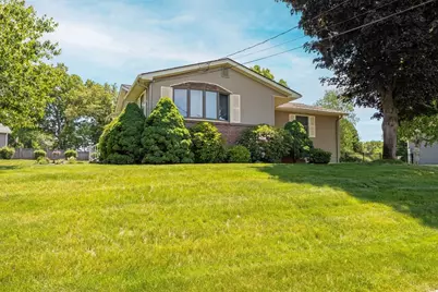 19 Moreau Ct, Chicopee, MA 01020 - Photo 4