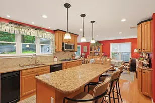5 Otter Pond Rd, Lynnfield, MA 01940 - Photo 8