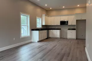 251 Sladen St, Dracut, MA 01826 - Photo 16