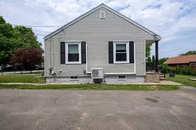 27 Suffolk Ave, Dartmouth, MA 02747 - Photo 30