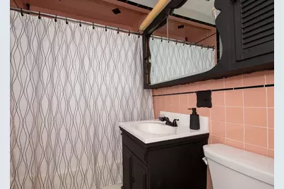 27 Suffolk Ave, Dartmouth, MA 02747 - Photo 12