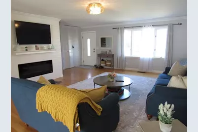 6 Loring Hills Ave #B1, Salem, MA 01970 - Photo 4