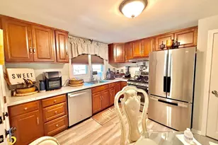 12 Reservoir Dr, Randolph, MA 02368 - Photo 12