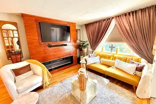 12 Reservoir Dr, Randolph, MA 02368 - Photo 4