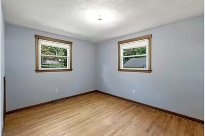 64 Tioga St, Springfield, MA 01128 - Photo 18