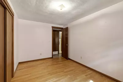64 Tioga St, Springfield, MA 01128 - Photo 16