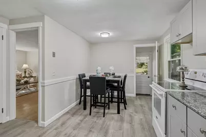 64 Tioga St, Springfield, MA 01128 - Photo 8