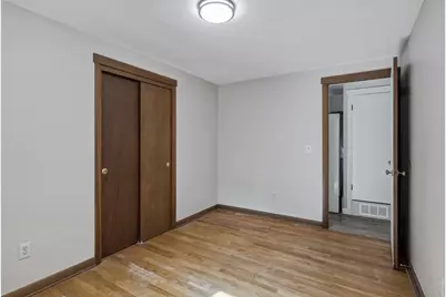 64 Tioga St, Springfield, MA 01128 - Photo 16