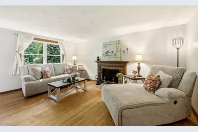 64 Tioga St, Springfield, MA 01128 - Photo 4