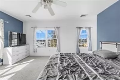563 Woodman St, Fall River, MA 02724 - Photo 12
