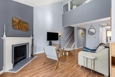 9 Barton Sq #201, Salem, MA 01970 - Photo 2