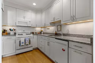 13 Harvard #2, Boston, MA 02129 - Photo 6