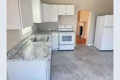 286 Grove St, Fall River, MA 02720 - Photo 4