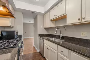 40 Yorktown Dr, Springfield, MA 01108 - Photo 10