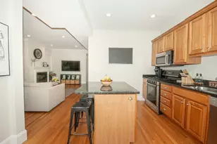 2 Burnham Pl, Boston, MA 02127 - Photo 8