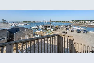 585 Shirley St #1, Winthrop, MA 02152 - Photo 2