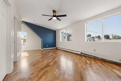 585 Shirley St #1, Winthrop, MA 02152 - Photo 4