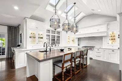1722 Monument St, Concord, MA 01742 - Photo 10